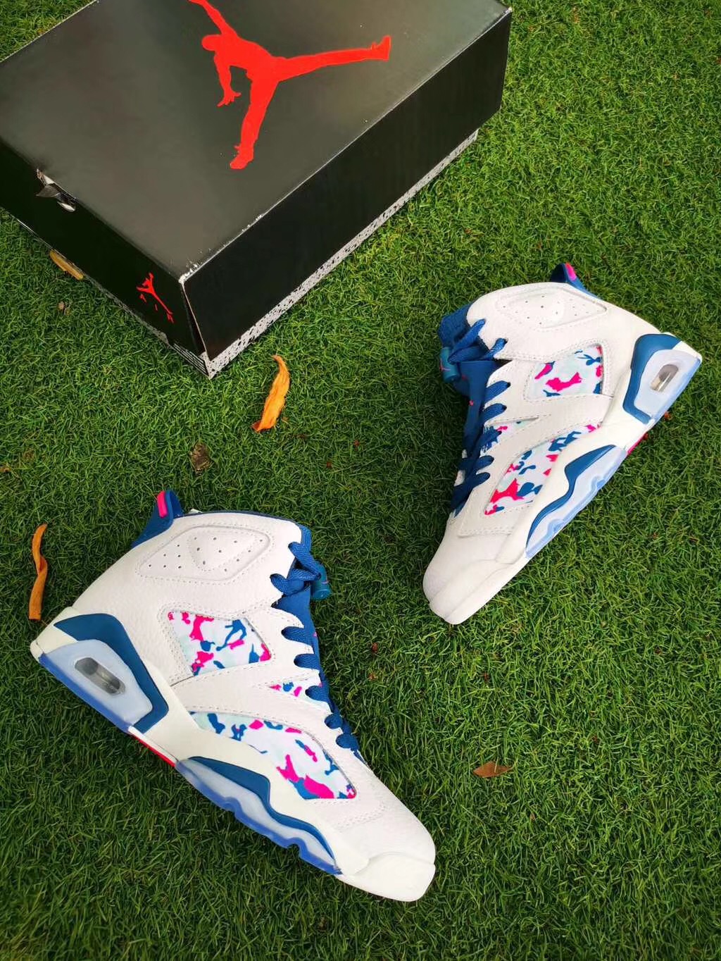 Women Air Jordan 6 Colorful Painting White Flor Shoes - Click Image to Close